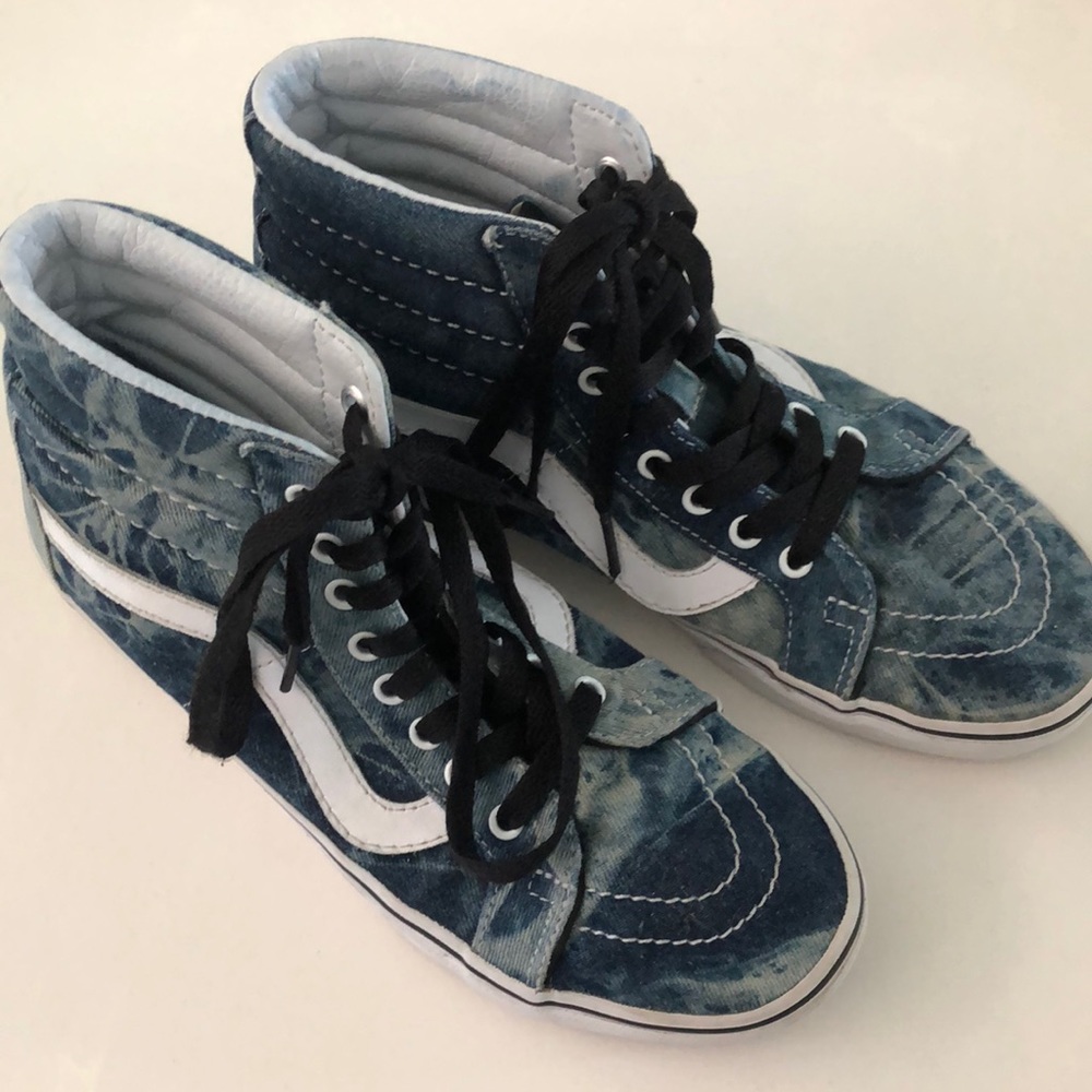 Vans Off the Wall High Tops